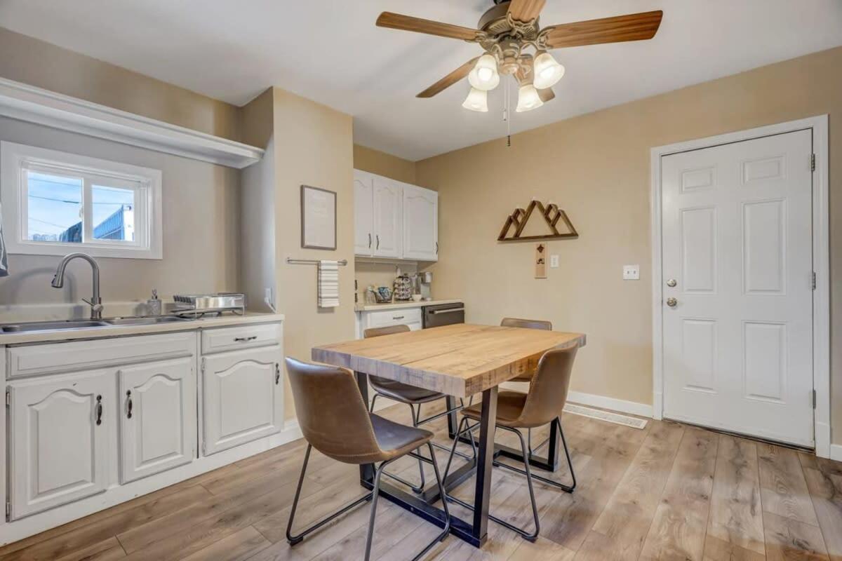 Вілла * Colorado Draft House * Smart Tvs * Self Entry * Колорадо-Спрінгз Екстер'єр фото